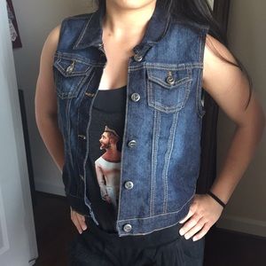 Sleeve-less Jean Jacket